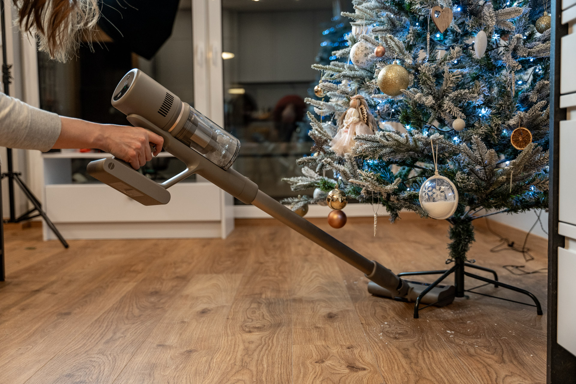 Robot odkurzający czy odkurzacz pionowy? Z Dreame Z10 Station dostaniesz najlepsze funkcje z obu tych urządzeń