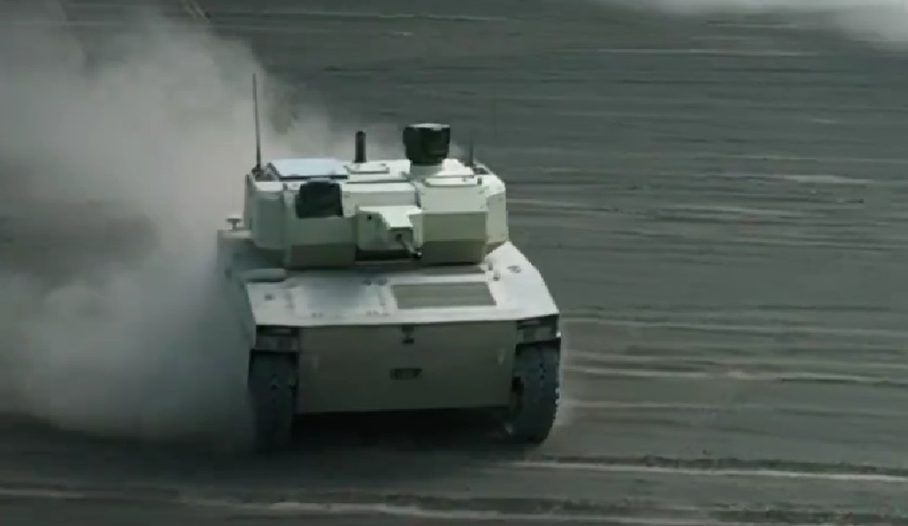 Chiny mają nową maszynkę znsizczenia. Wjedzie na front i pokaże, jak ma wyglądać wojna XXI wieku